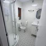 מלון דירות Cove Guest