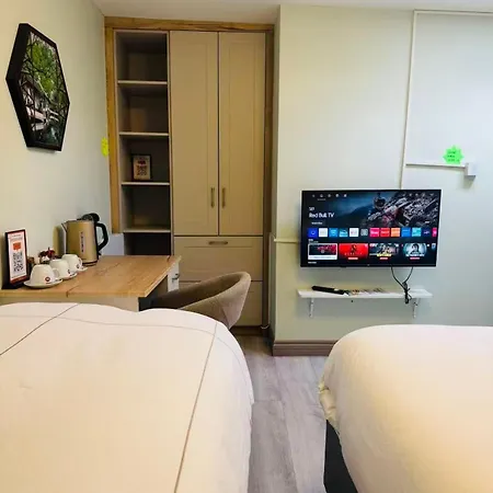 Cove Guest Aparthotel